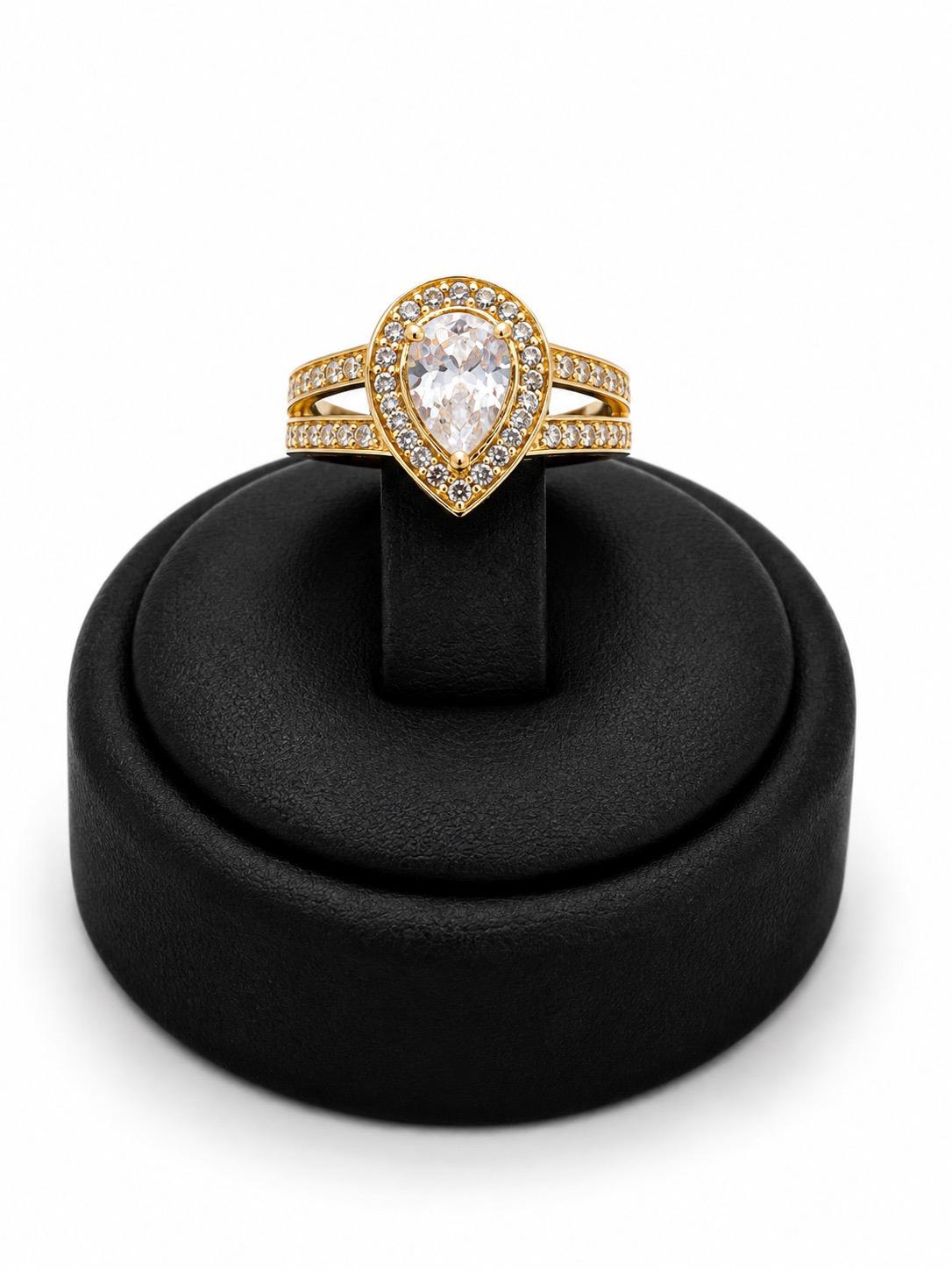 Pear Halo Ring