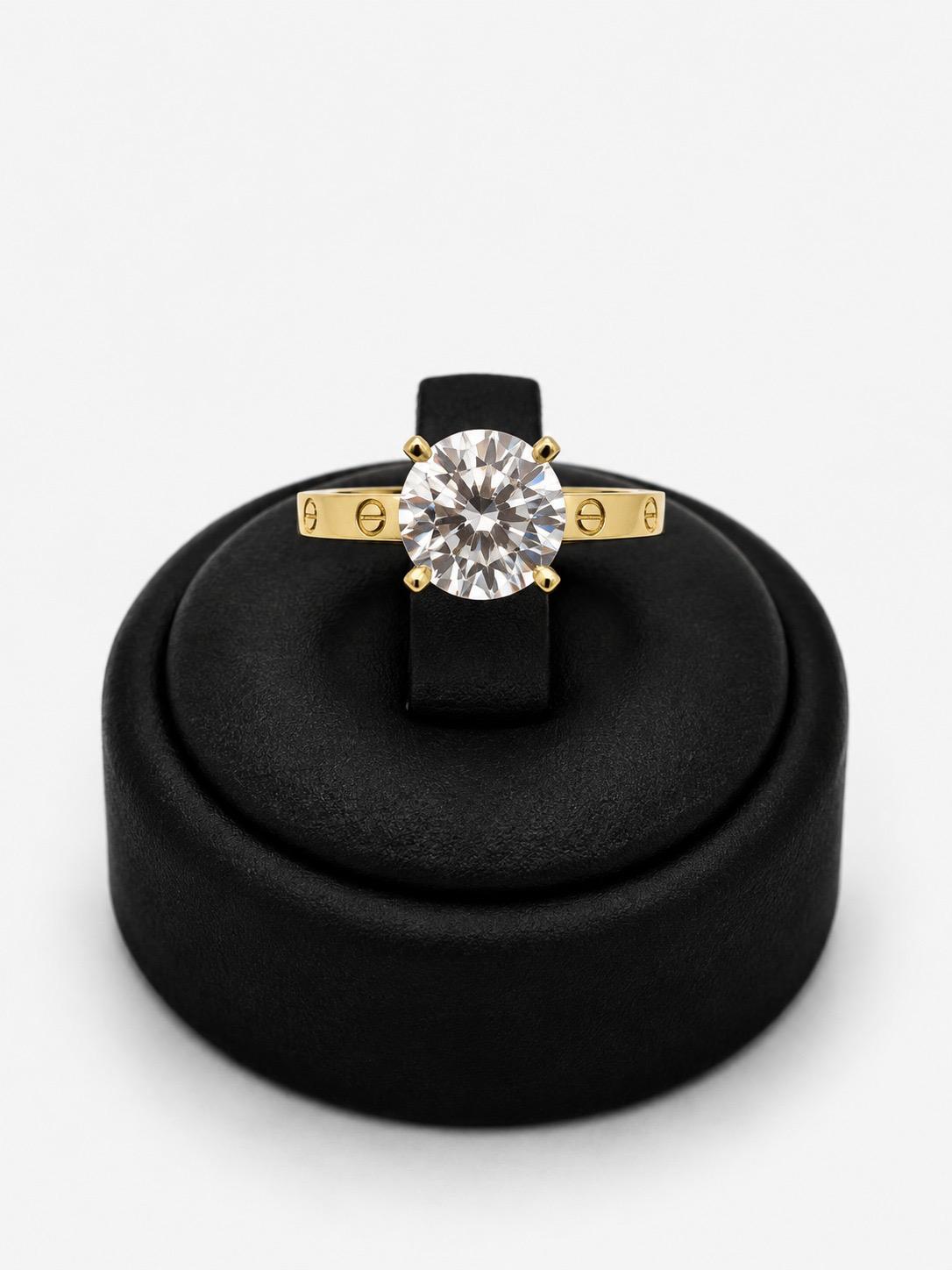 Screw-Motif Solitaire Ring