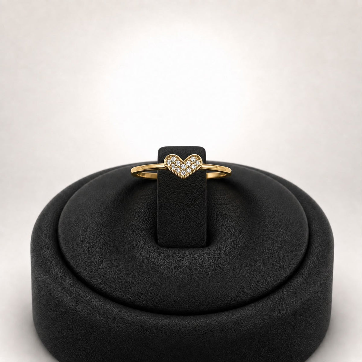 V-Shape Crown Ring — Eternia Vitta